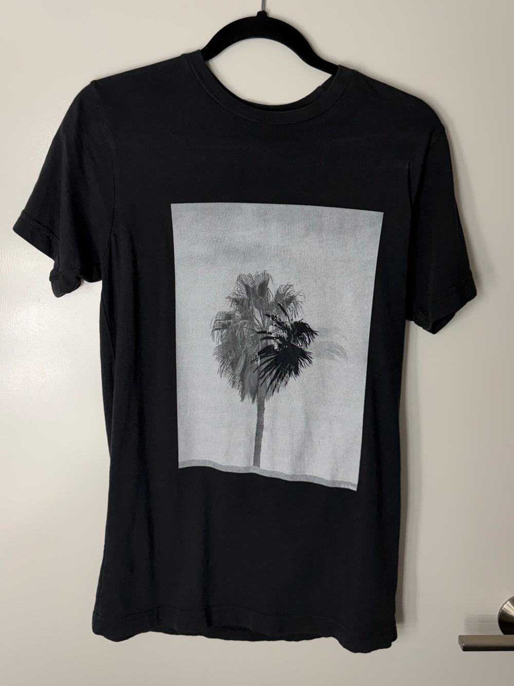 Joe's Jeans Black Short-Sleeve Tee with Monochrome Palm Print